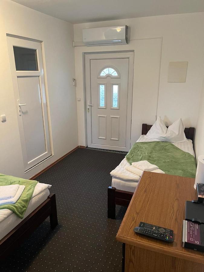 451 Rooms Graz Extérieur photo