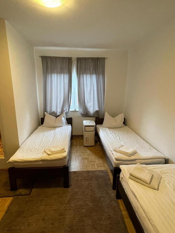 451 Rooms Graz Extérieur photo