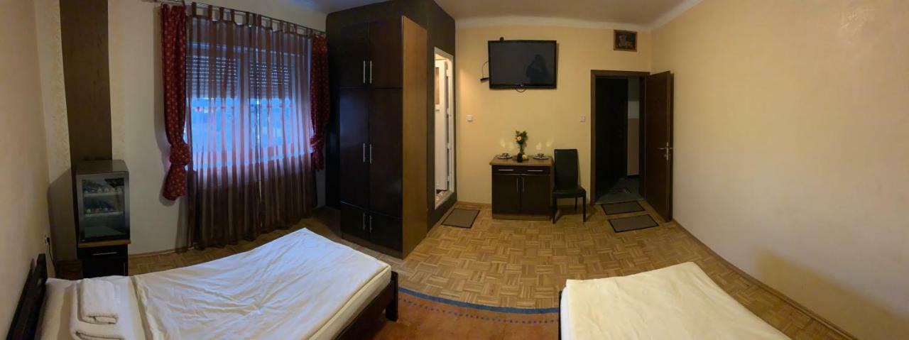 451 Rooms Graz Extérieur photo
