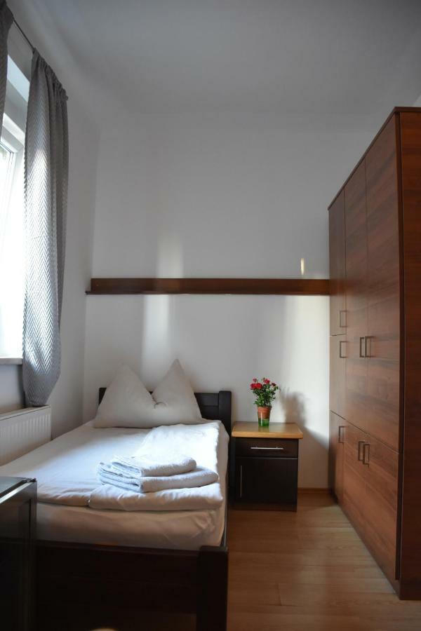 451 Rooms Graz Extérieur photo